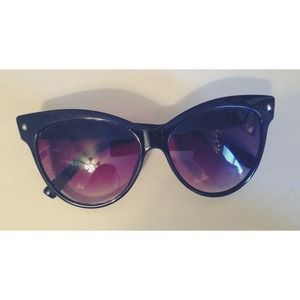 UO Cat Eye Sunglasses