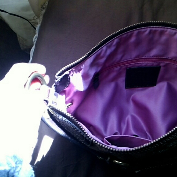 Handbag - Picture 4 of 4