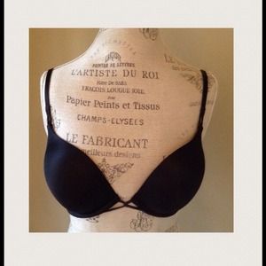Victoria's Secret Miraculous Plunge Bra Bundle