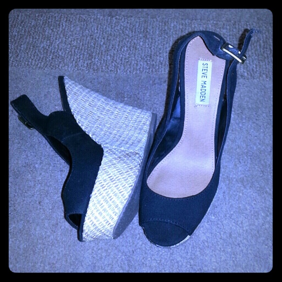 Steve Madden Wedges