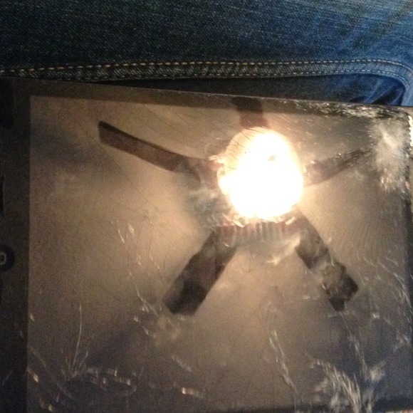 Newest ipad mini - Picture 2 of 3