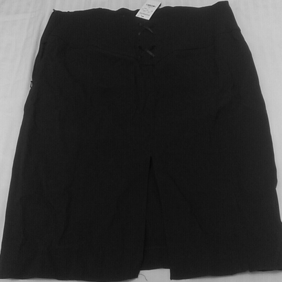 Black pencil skirt