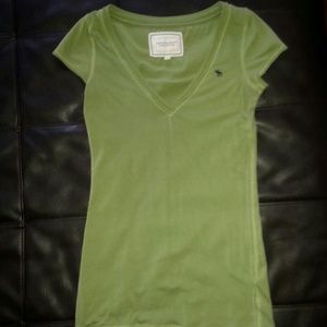 Abercrombie Green V Neck Tee. Size Large.