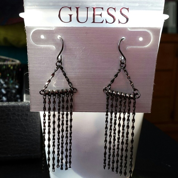 (SOLD) GUESS earrings (free with purchase)