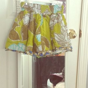 Leaf patterned skirt