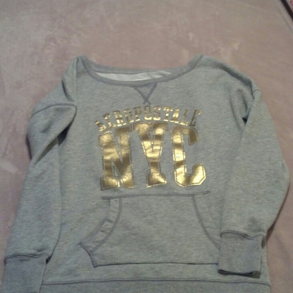 Off the shoulder Aero Sweatshirt