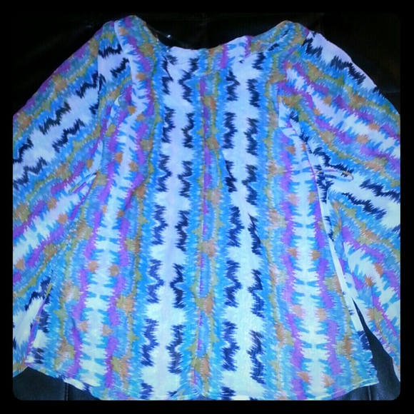 Paper Tee top-Vibrant design..size medium.