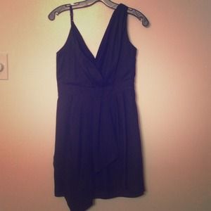 ⬇️⬇️Black BCBG cocktail dress. NWOT