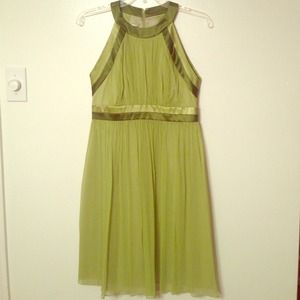 ⬇️⬇️Light green 100% silk dress