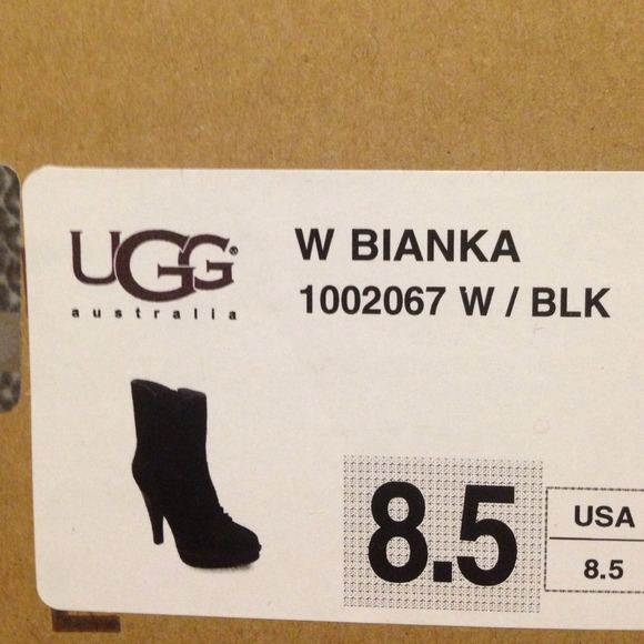 UGG  W BIANCA 8.5 black leather half booths - Picture 1 of 4