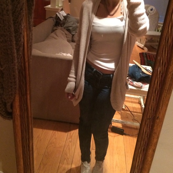 ❌SOLD❌American eagle cardigan - Picture 2 of 4