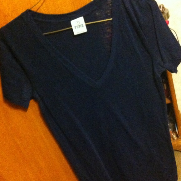 VS navy blue v-neck