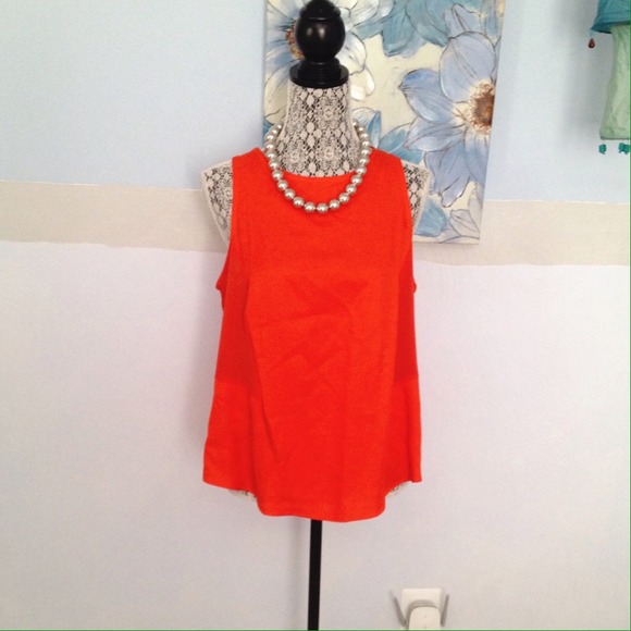 Tops - Chic and feminine!