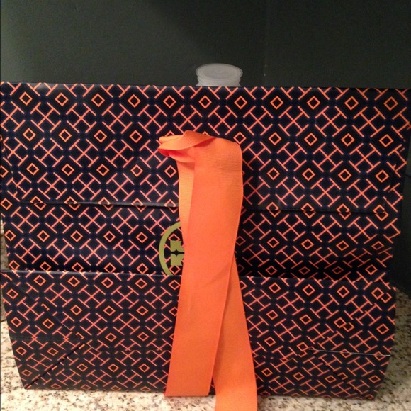 Tory burch