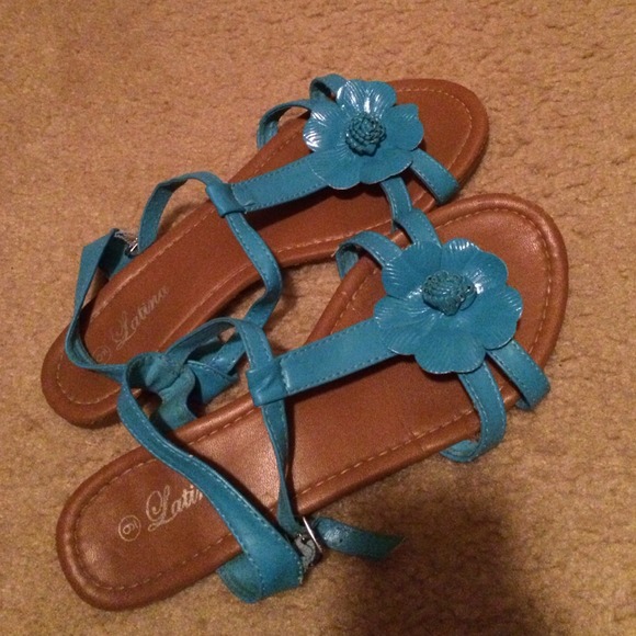 Sandals - Picture 2 of 2