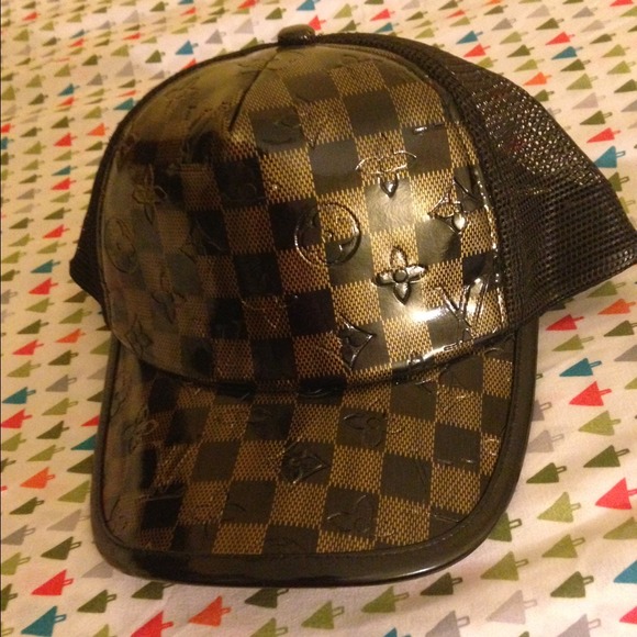 LV hat.