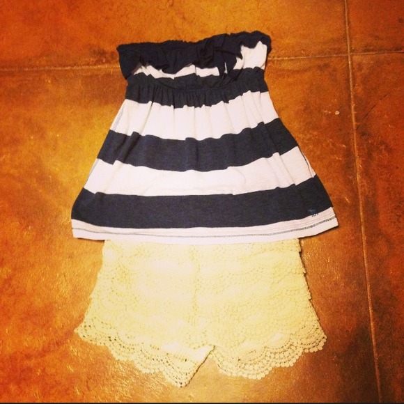 Abercrombie & Fitch Top