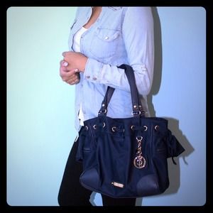 👑SOLD ON TRADESY👑 JUICY Couture Navy handbag
