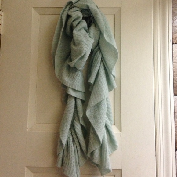 Pretty mint green ruffle scarf