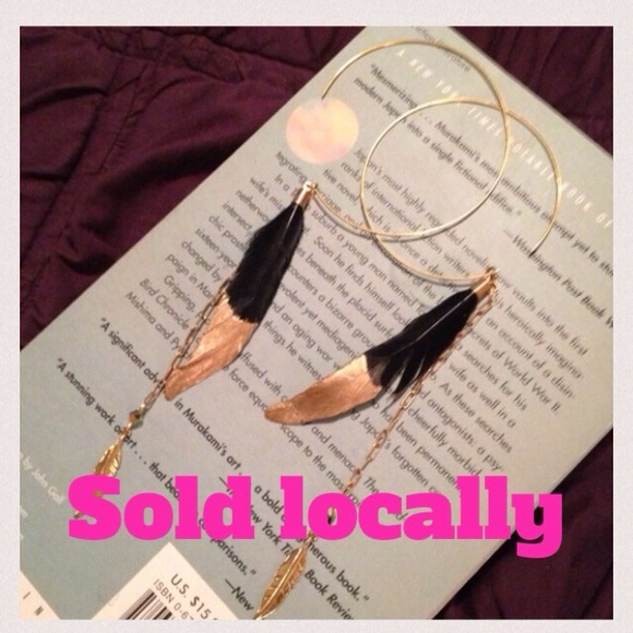 🚫SOLD (to my bestie!!) 🚫Handmade feather hoops