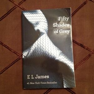 Fifty Shades of Grey Paperback