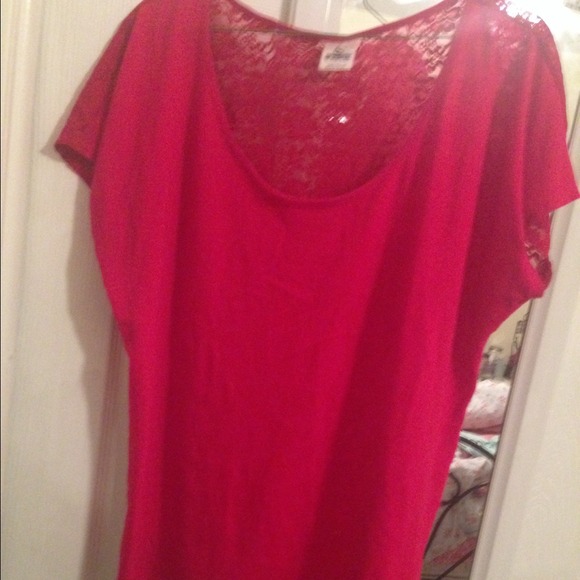 Lace back tee