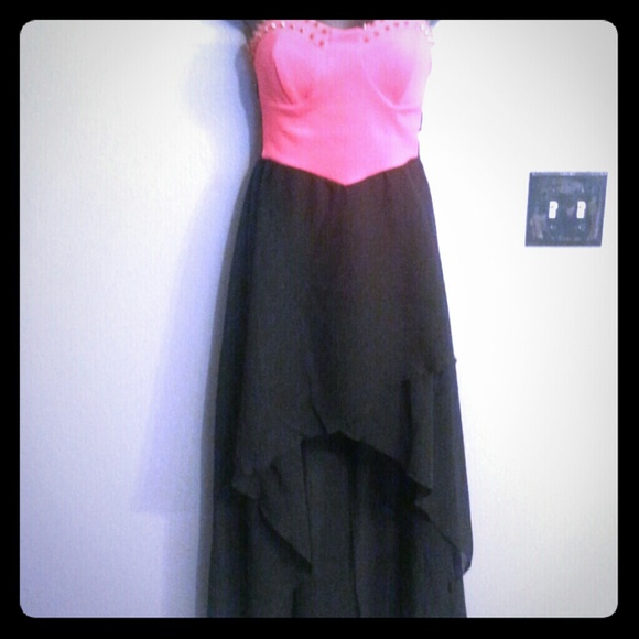 Hi lo red strapless side cutt dress