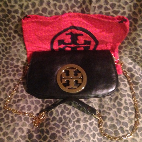 SOLD-Tory Burch Reva Clutch in Black