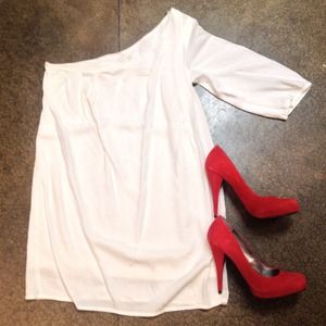 White one shoulder tunic size small