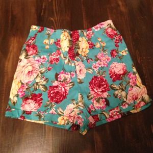 Brandy Melville high waisted flower shorts