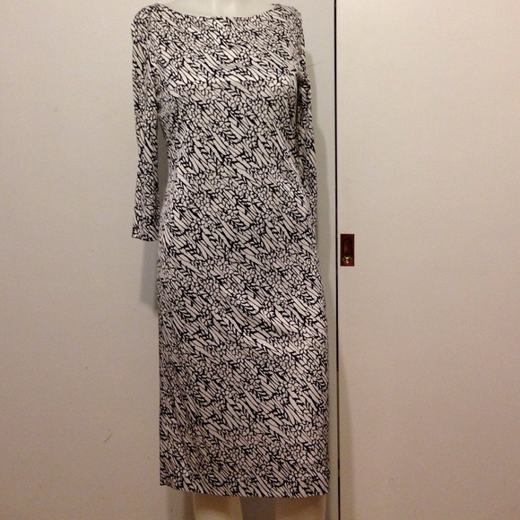 Kay Unger silk  dress