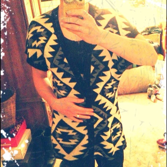 Aztec Short Sleeve Cardigan