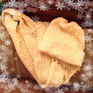 Creme Scarf and Cap