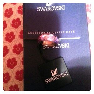 VERY BEAUTIFUL LAVENDER SWAROVSKI RING