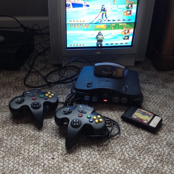 SOLD** Nintendo 64 for @noelle_smiles