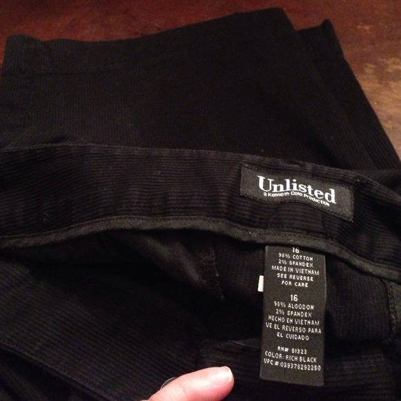 Black Unlisted Spandex/Cotton Capri -Dress pant - Picture 4 of 4