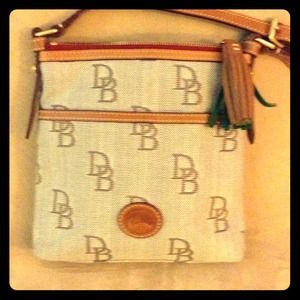 Dooney & Bourke cross body purse