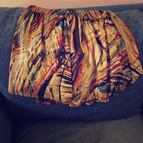 Multicolored skirt - Picture 1 of 2