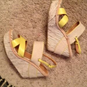 Size 9 wedge sandals