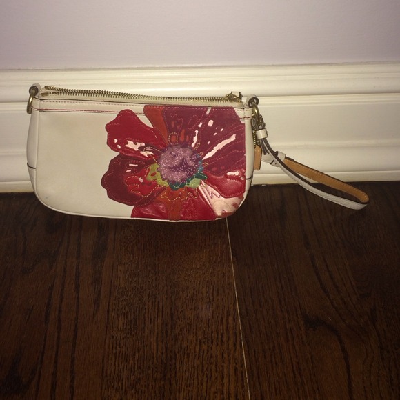 Coach Handbags - Coach flower clutch