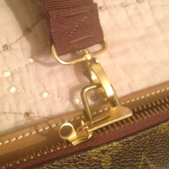 ❌Sold in Bundle Authentic Louis Vuitton Portfolio - Picture 2 of 4