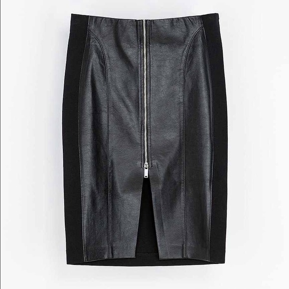 Zara front zip faux leather skirt