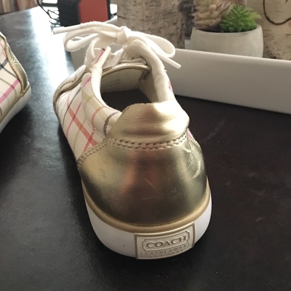 Coach- Authentic Sneakers. Fun spring colors! - Picture 4 of 4