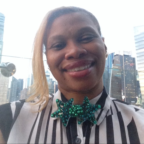 ✈️💋Bow ties 😎Dare 2be Different🎉🎉 - Picture 4 of 4