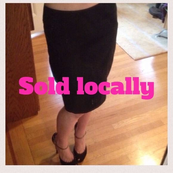 ⛔ Sold ⛔ black pencil skirt