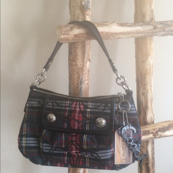 Coach purse with key chain