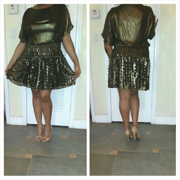 HOST PICK 3/06 ?? Mettalic dress