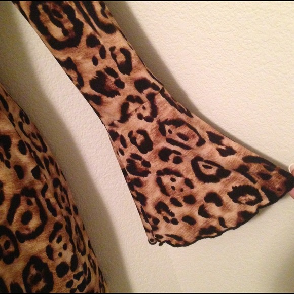 🎀20$🎀 leopard top/minidress - Picture 3 of 4