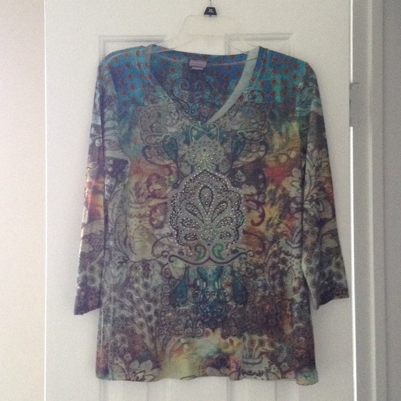 Long sleeve peacock colored women's top