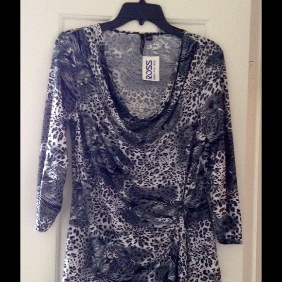 Lion designed 3/4 sleeve party wear